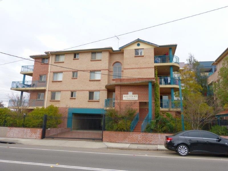 2/1 Boyd Street, Blacktown NSW 2148
