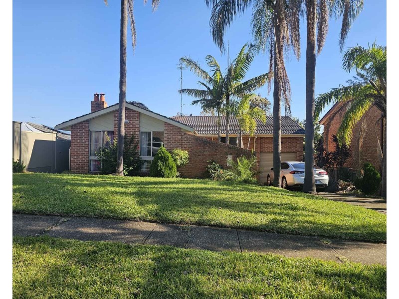 8 Sherridon Crescent, Quakers Hill NSW 2763