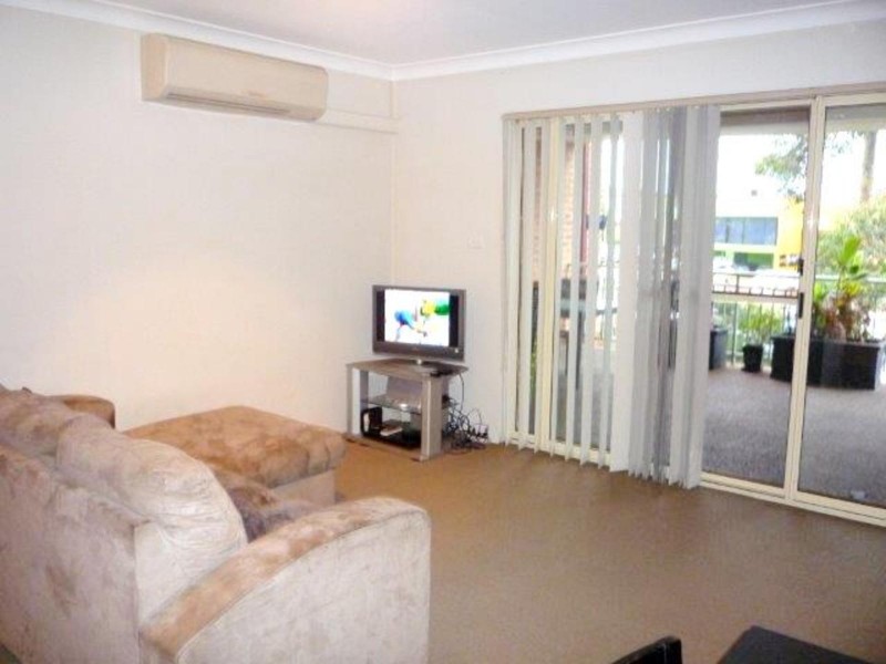 38/8-10 Fourth Ave, Blacktown NSW 2148