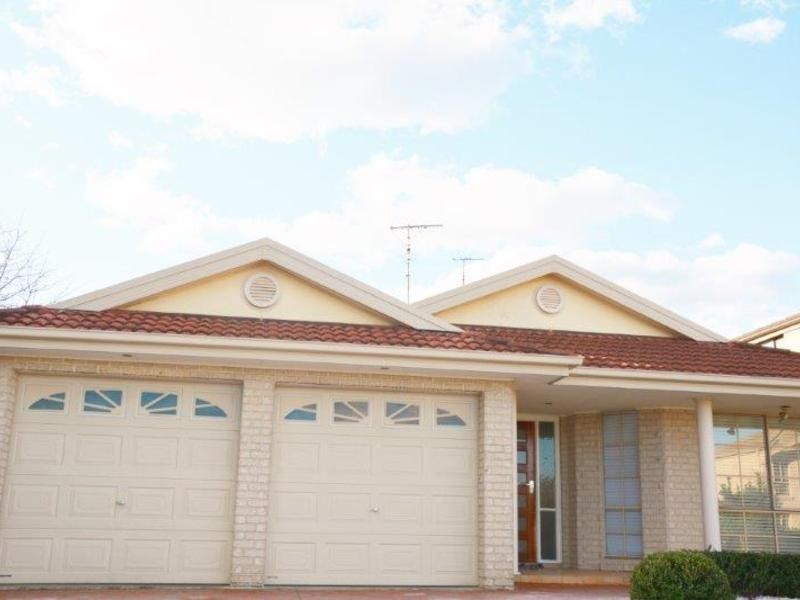 9 Taringa Avenue, Kellyville NSW 2155