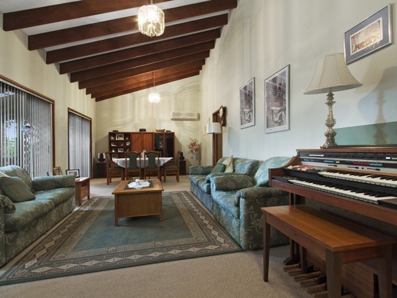 13 Sherridon Crescent, Quakers Hill NSW 2763