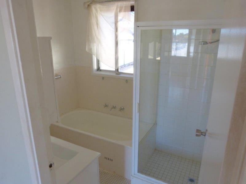 64 Ridgeway Crescent, Quakers Hill NSW 2763