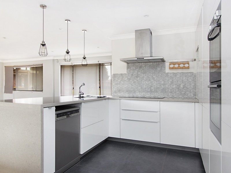 15  Devlin Place, Quakers Hill NSW 2763