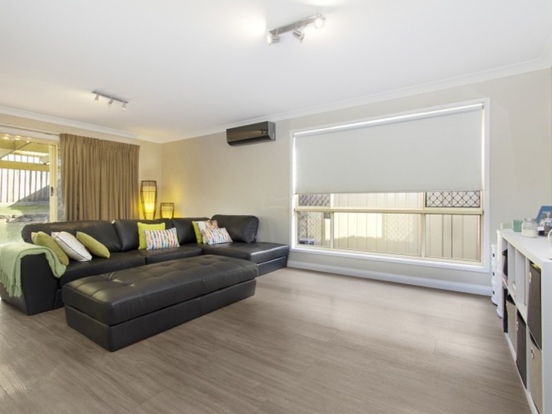 5a Aimee Street, Quakers Hill NSW 2763