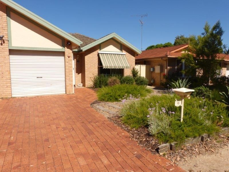 18 Torbert Avenue, Quakers Hill NSW 2763