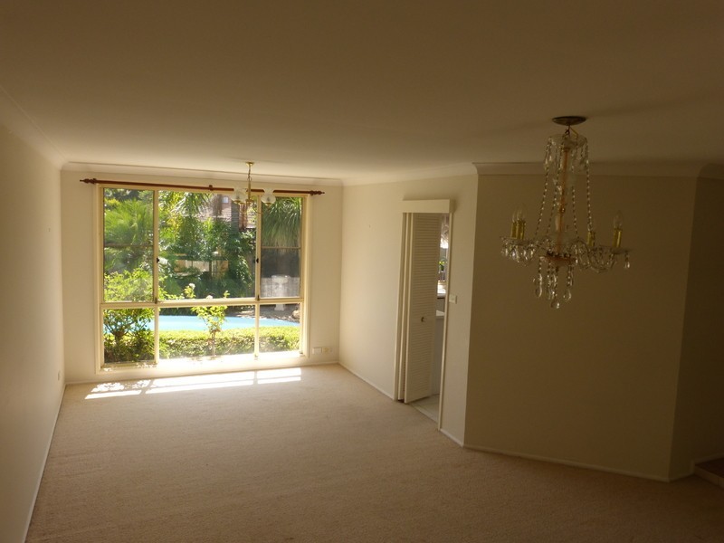 102 Wilson Road, Quakers Hill NSW 2763