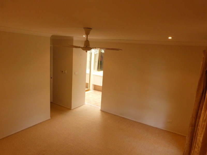 102 Wilson Road, Quakers Hill NSW 2763