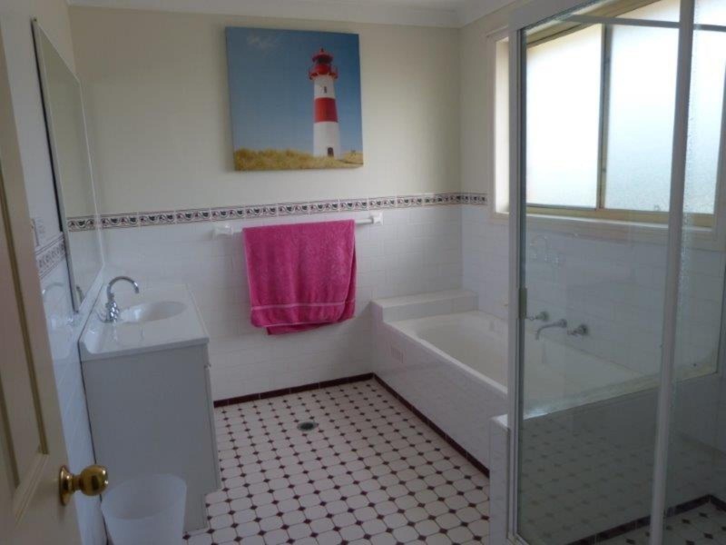 12 Gwydir Avenue, Quakers Hill NSW 2763