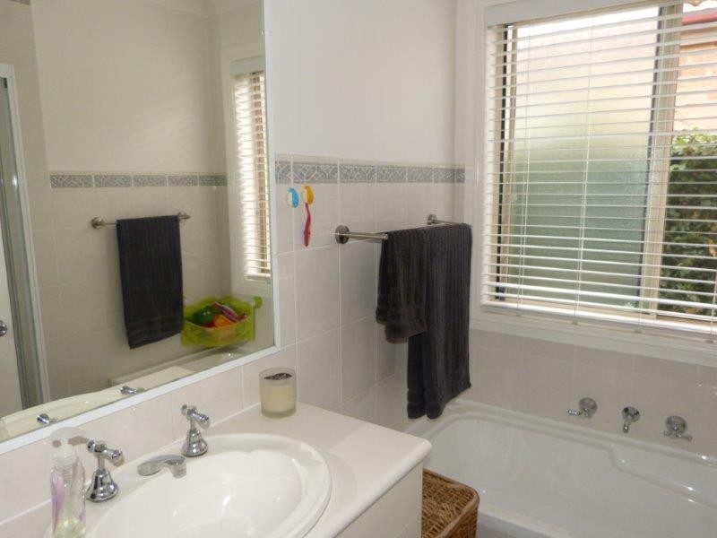 107 Manorhouse Blvd, Quakers Hill NSW 2763