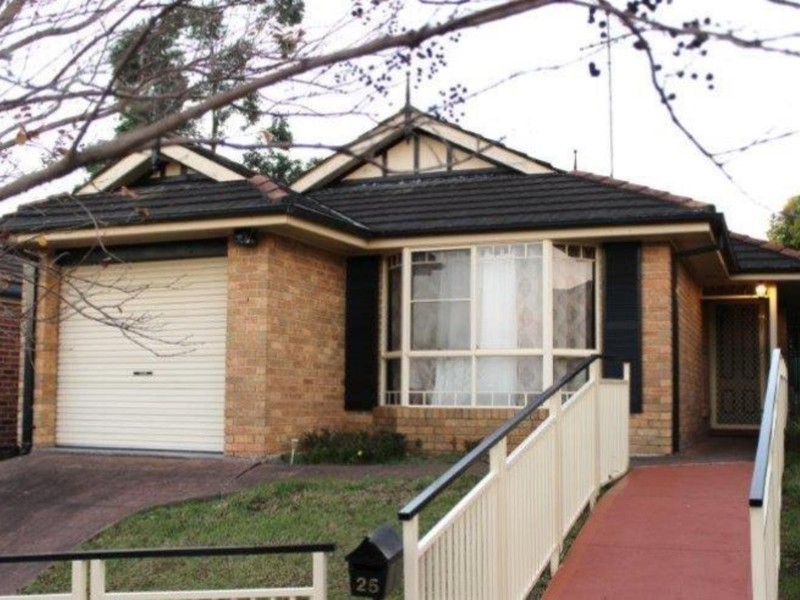 25 Kashmir Avenue, Quakers Hill NSW 2763