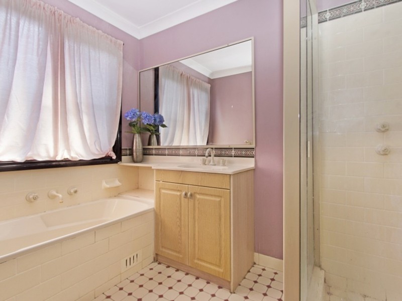 25 Kashmir Avenue, Quakers Hill NSW 2763