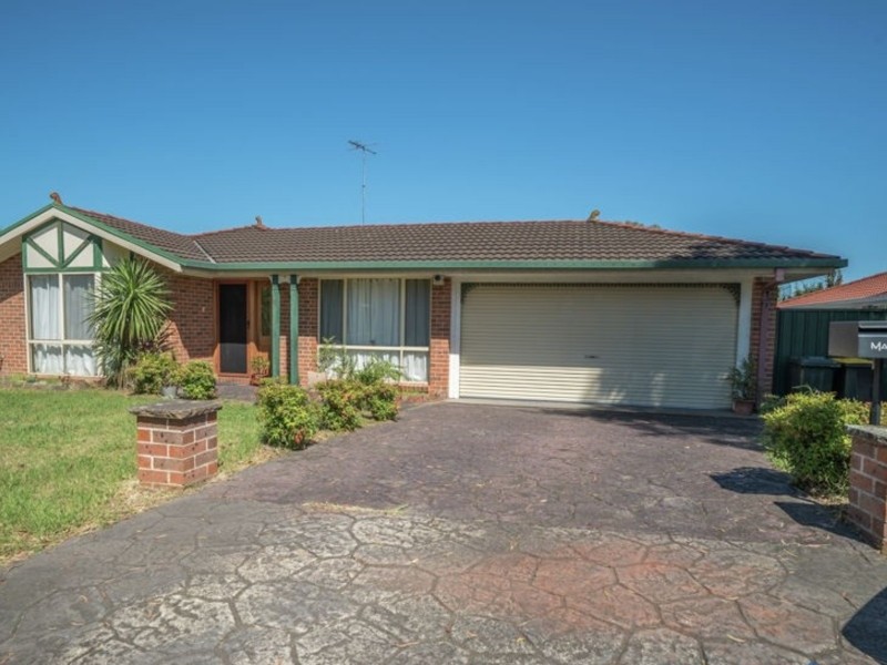 11 Toomey Crescent, Quakers Hill NSW 2763