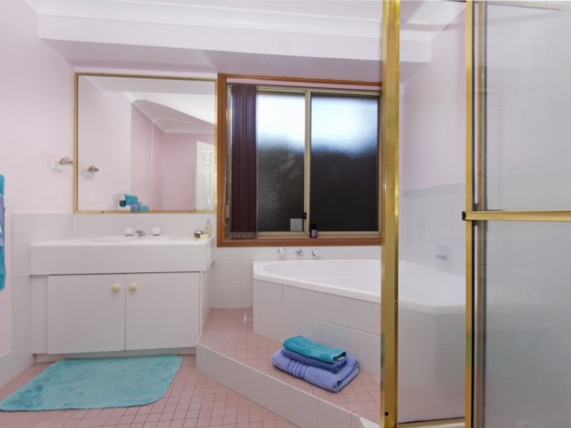 16 Croatia Place, Quakers Hill NSW 2763