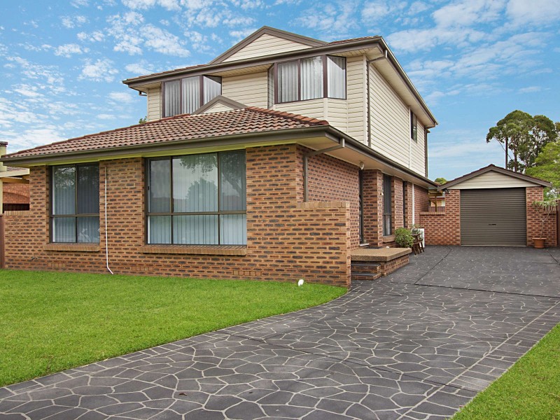 27 Lobelia Crescent, Quakers Hill NSW 2763