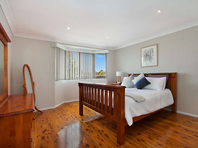 27 Lobelia Crescent, Quakers Hill NSW 2763