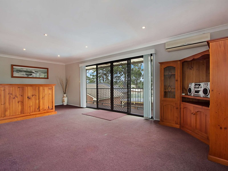 27 Lobelia Crescent, Quakers Hill NSW 2763