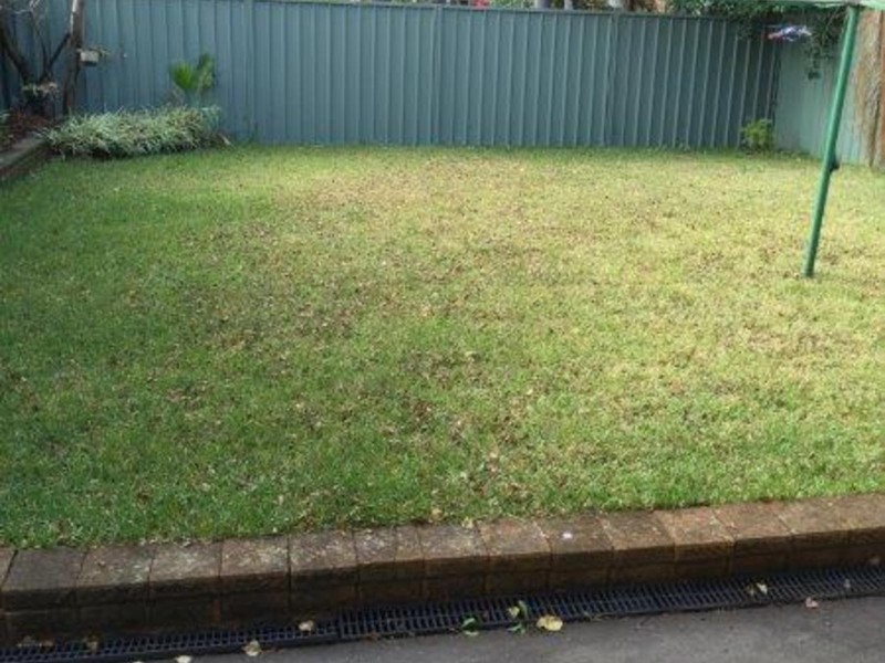 30b Manorhouse Blvd, Quakers Hill NSW 2763