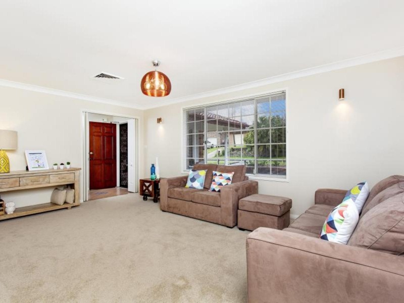 30 Sherridon Crescent, Quakers Hill NSW 2763