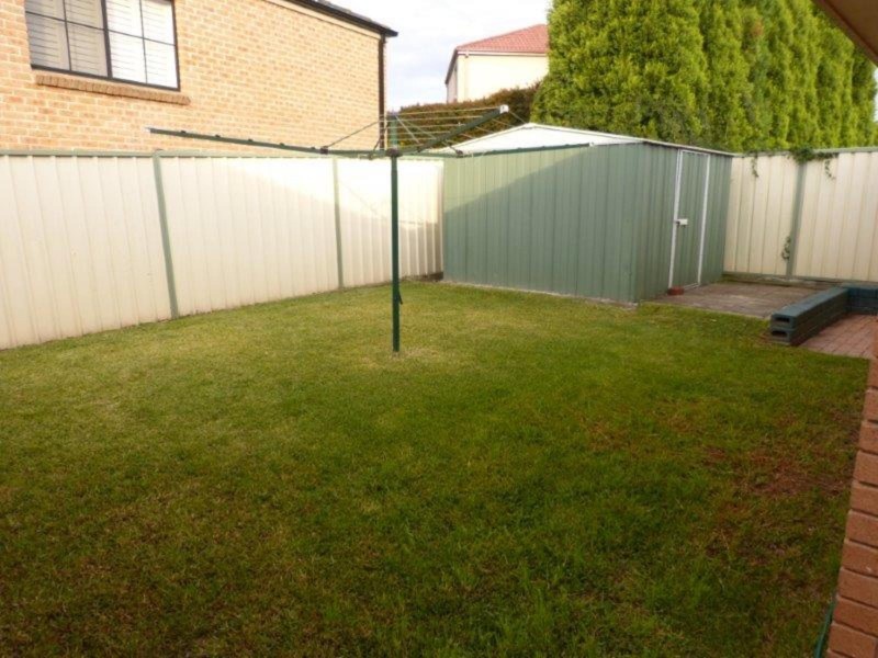 16 Loring  Place, Quakers Hill NSW 2763