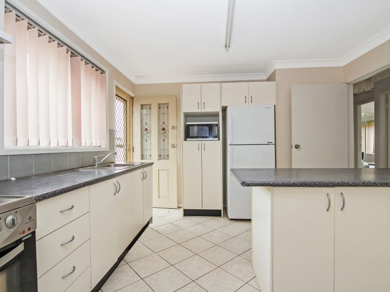 137 Lovegrove Drive, Quakers Hill NSW 2763