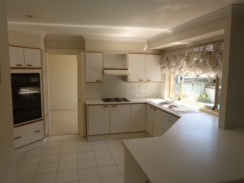 102 Wilson Road, Quakers Hill NSW 2763