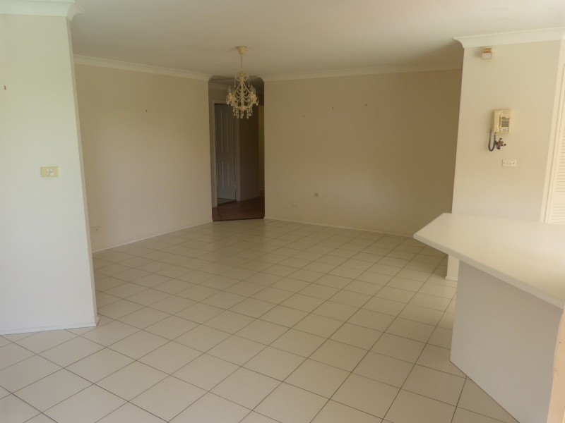 102 Wilson Road, Quakers Hill NSW 2763