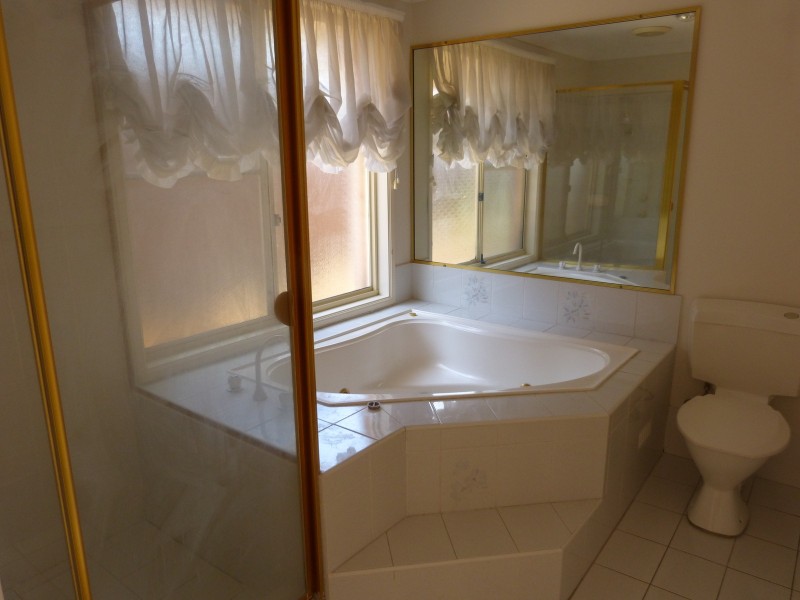 102 Wilson Road, Quakers Hill NSW 2763