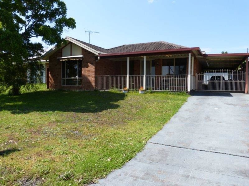 6 Crispin Place, Quakers Hill NSW 2763