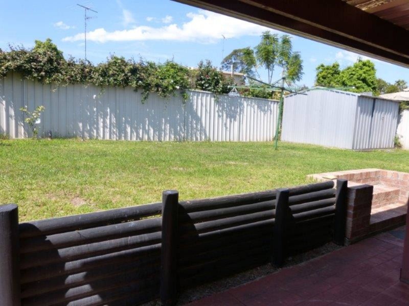 6 Crispin Place, Quakers Hill NSW 2763