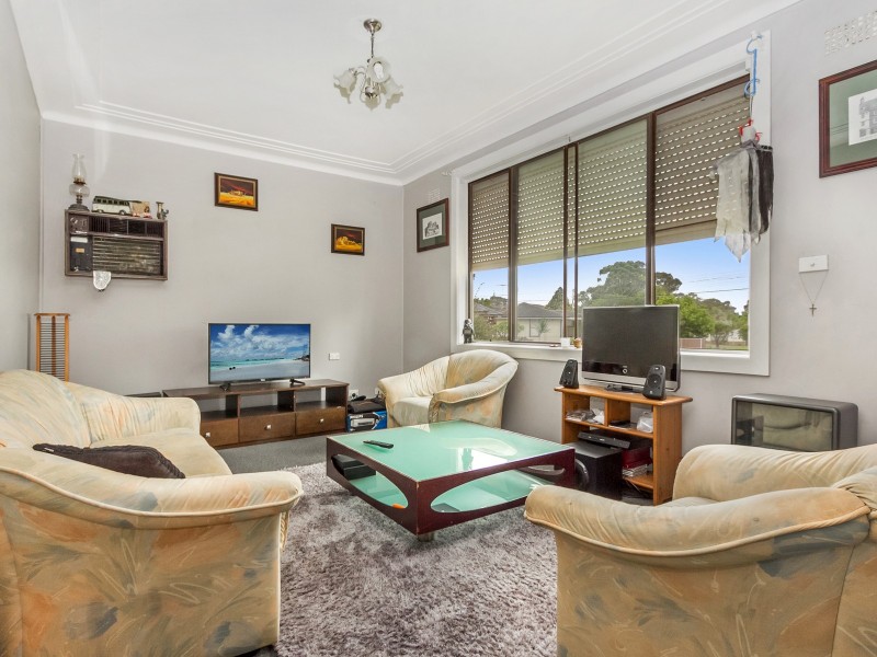7 Charlton Road, Lalor Park NSW 2147