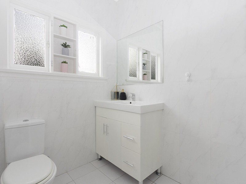 35 Leslie St, Blacktown NSW 2148