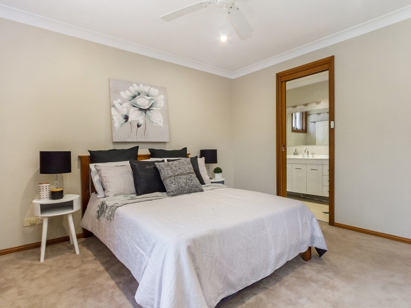 23 Sherridon Cres, Quakers Hill NSW 2763