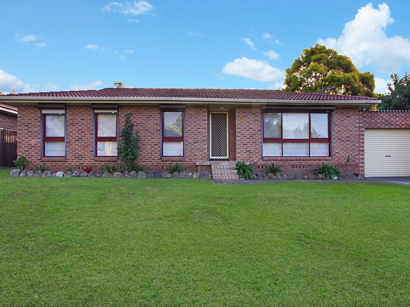 16 Sycamore Crescent, Quakers Hill NSW 2763