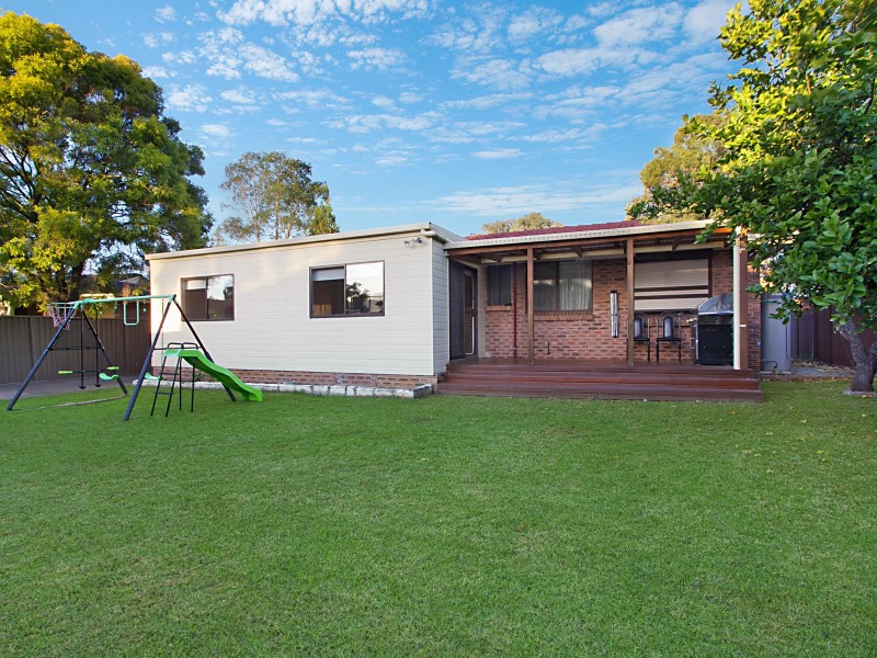 16 Sycamore Crescent, Quakers Hill NSW 2763