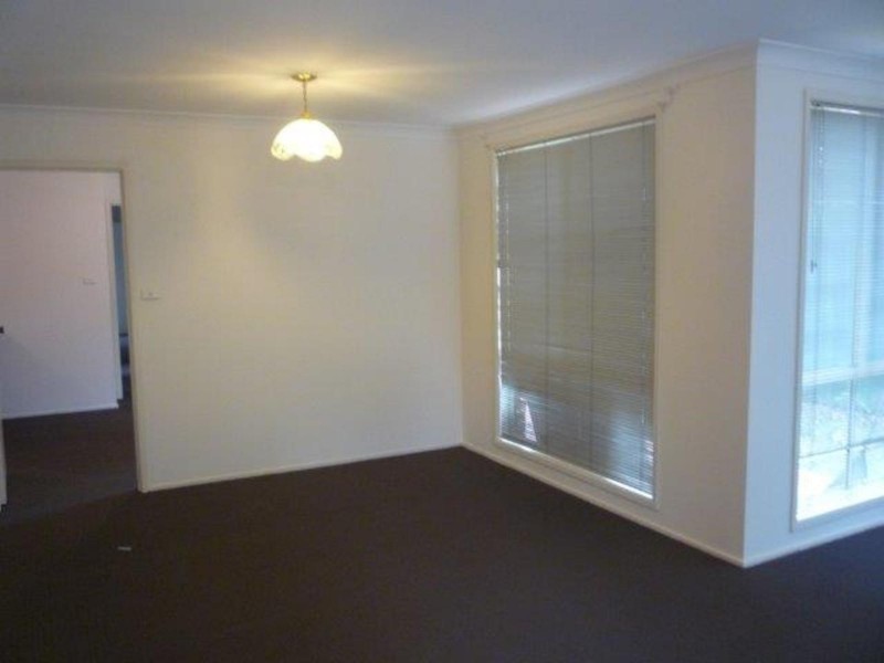 51 Manorhouse Blvd, Quakers Hill NSW 2763
