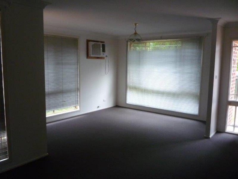 51 Manorhouse Blvd, Quakers Hill NSW 2763