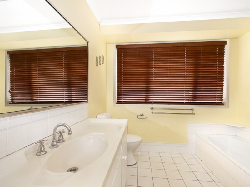 2 Maidos Place, Quakers Hill NSW 2763