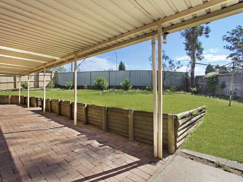 6 Tully Place, Quakers Hill NSW 2763