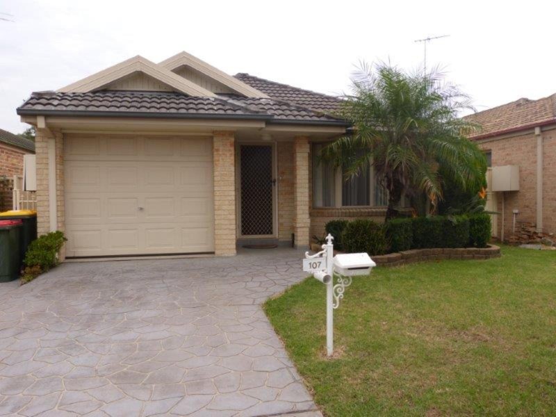 107 Manorhouse Blvd, Quakers Hill NSW 2763