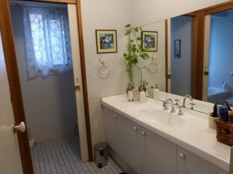 115 Summerfield Avenue, Quakers Hill NSW 2763