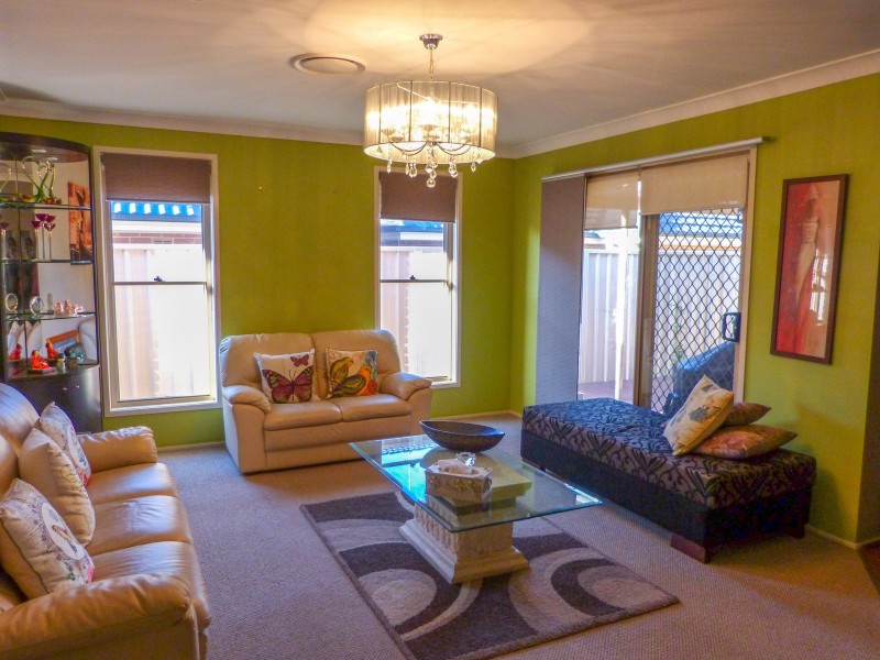 8 Scarlet Street, Quakers Hill NSW 2763