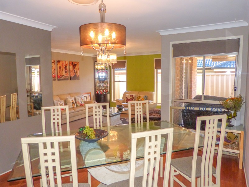 8 Scarlet Street, Quakers Hill NSW 2763