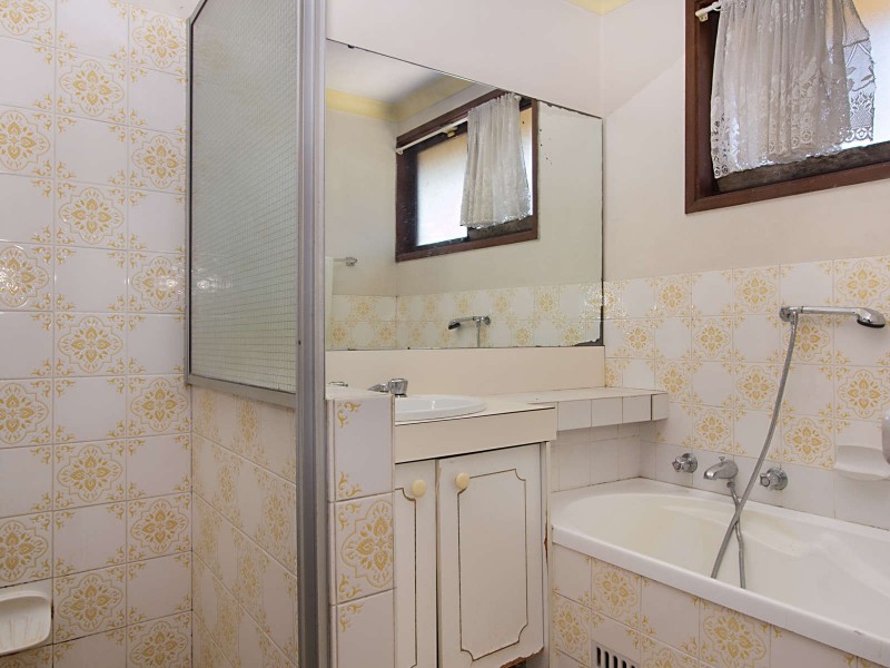 73 Narcissus Ave, Quakers Hill NSW 2763