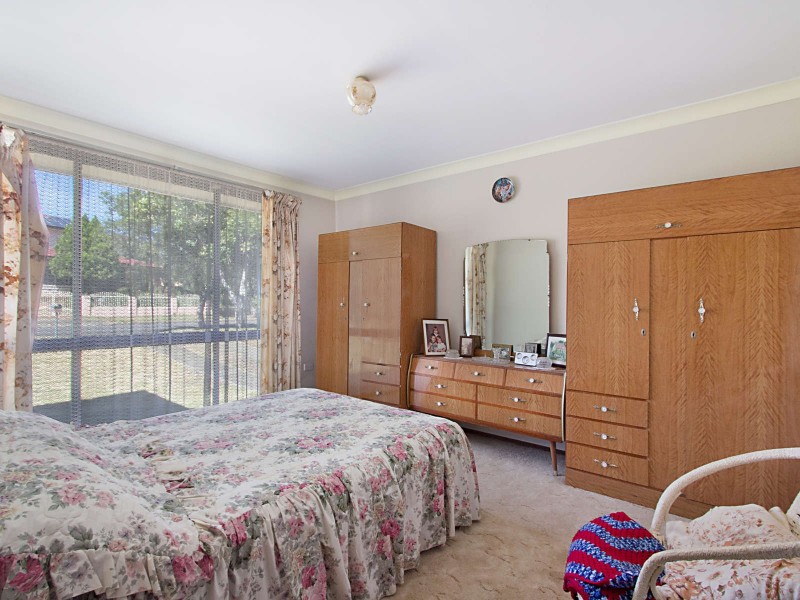 73 Narcissus Ave, Quakers Hill NSW 2763