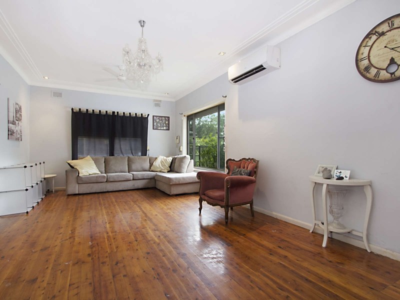 51 Alford Street, Quakers Hill NSW 2763