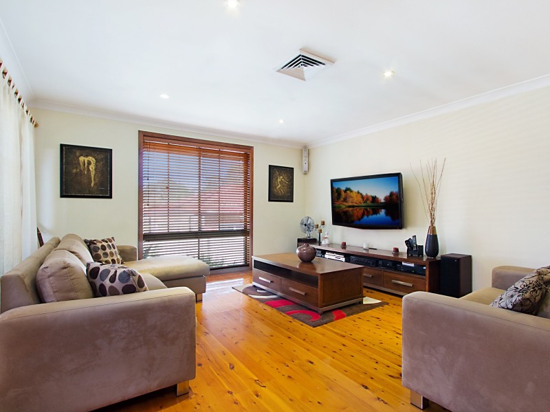 45 Bombala Crescent, Quakers Hill NSW 2763