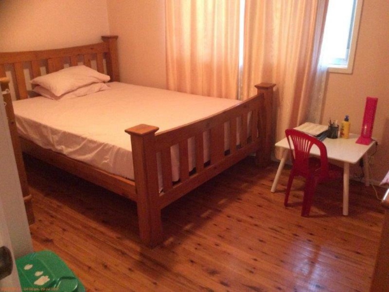 42 Elwood Crescent, Quakers Hill NSW 2763