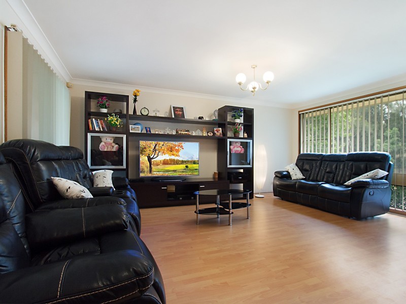 138 Farnham Road, Quakers Hill NSW 2763