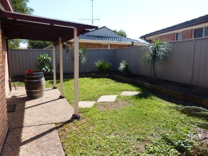 2/34 Olwen Place, Quakers Hill NSW 2763
