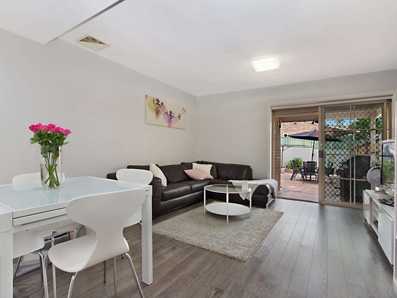 8/19 Torrance Crescent, Quakers Hill NSW 2763